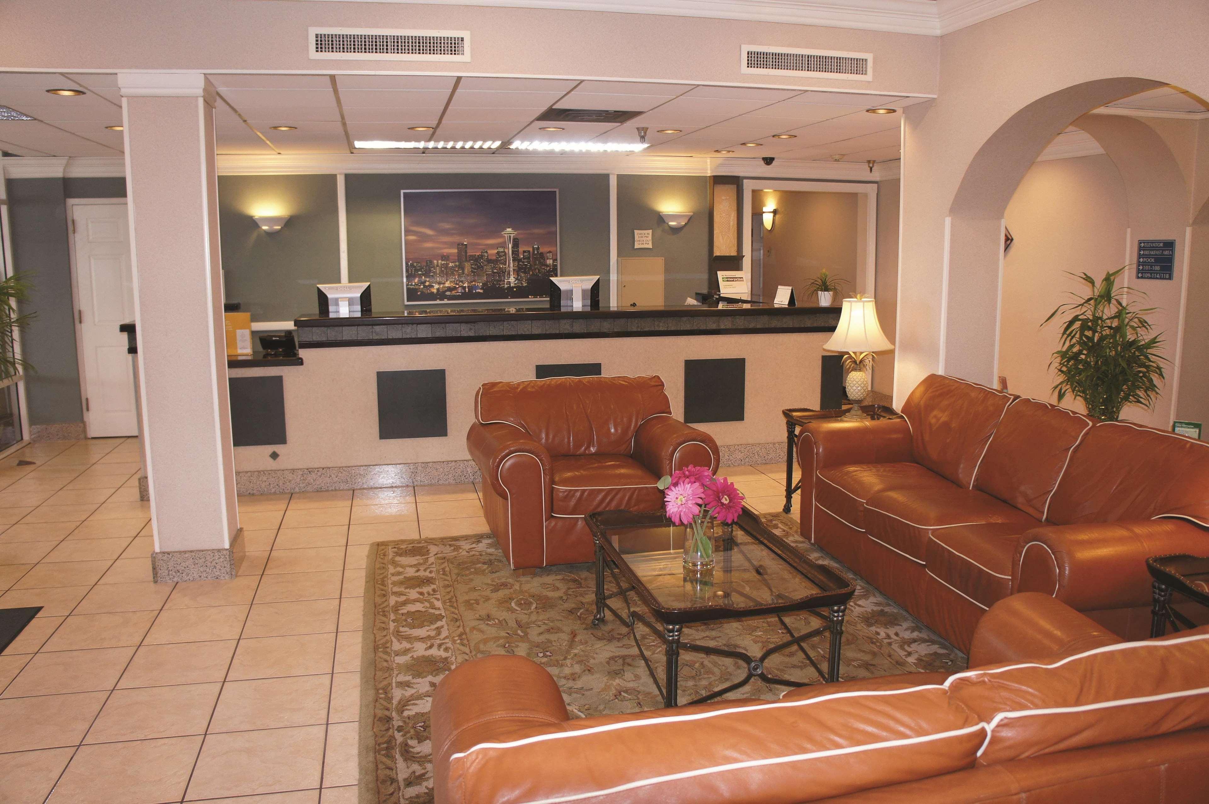 La Quinta Inn By Wyndham Lynnwood Zewnętrze zdjęcie