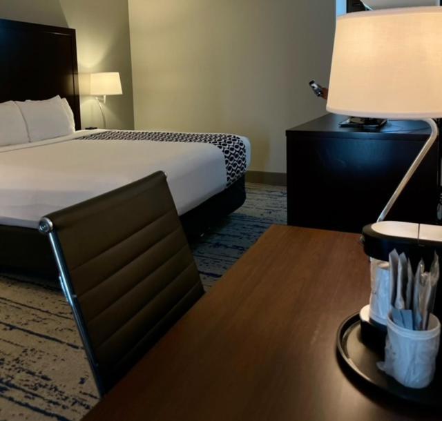 La Quinta Inn By Wyndham Lynnwood Zewnętrze zdjęcie