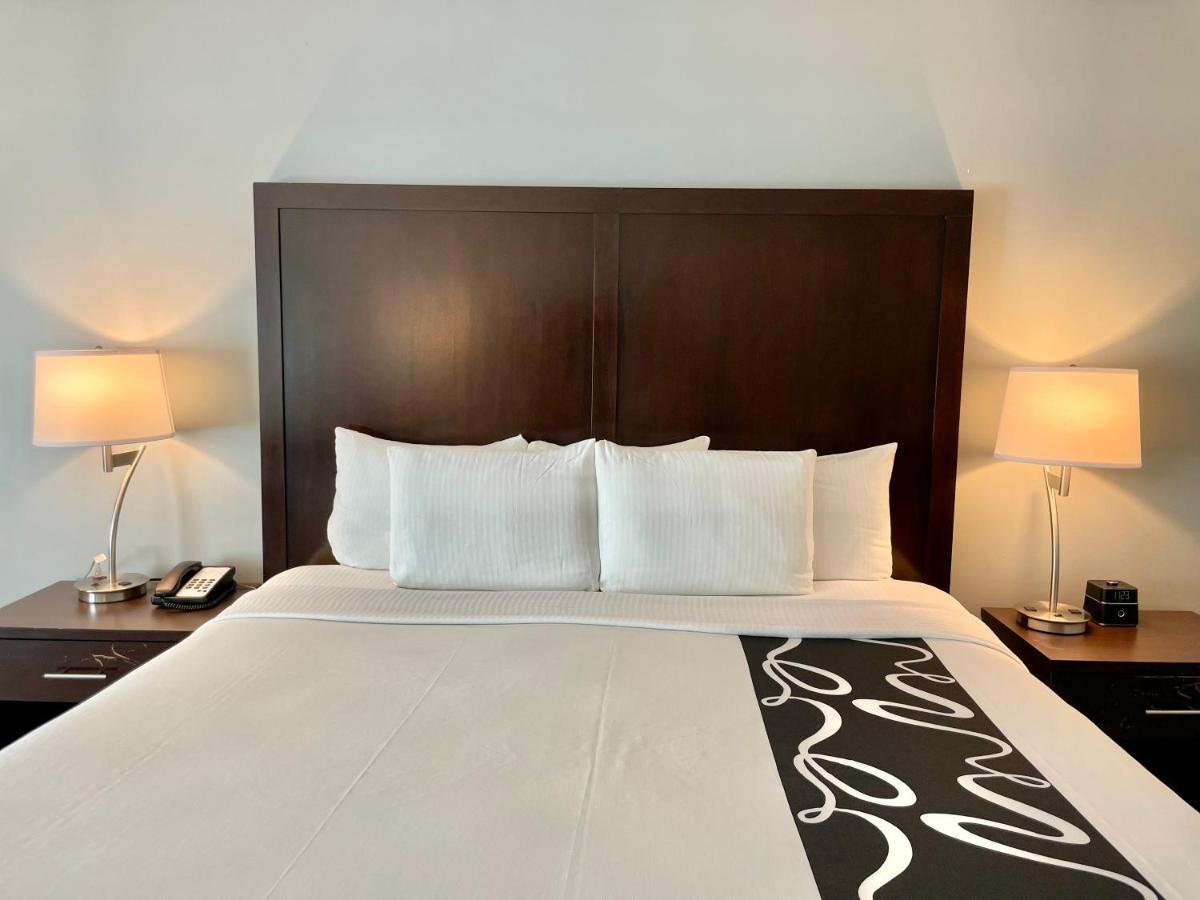 La Quinta Inn By Wyndham Lynnwood Zewnętrze zdjęcie