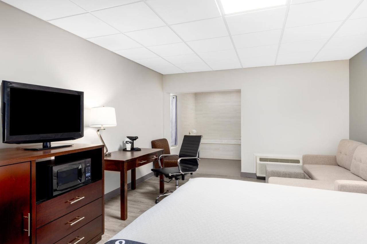 La Quinta Inn By Wyndham Lynnwood Zewnętrze zdjęcie