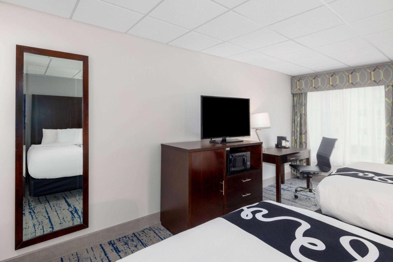 La Quinta Inn By Wyndham Lynnwood Zewnętrze zdjęcie