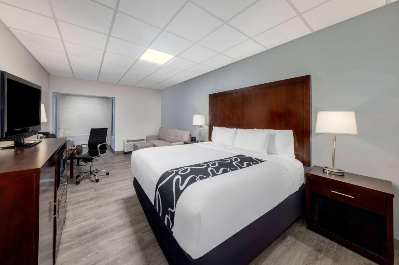 La Quinta Inn By Wyndham Lynnwood Zewnętrze zdjęcie