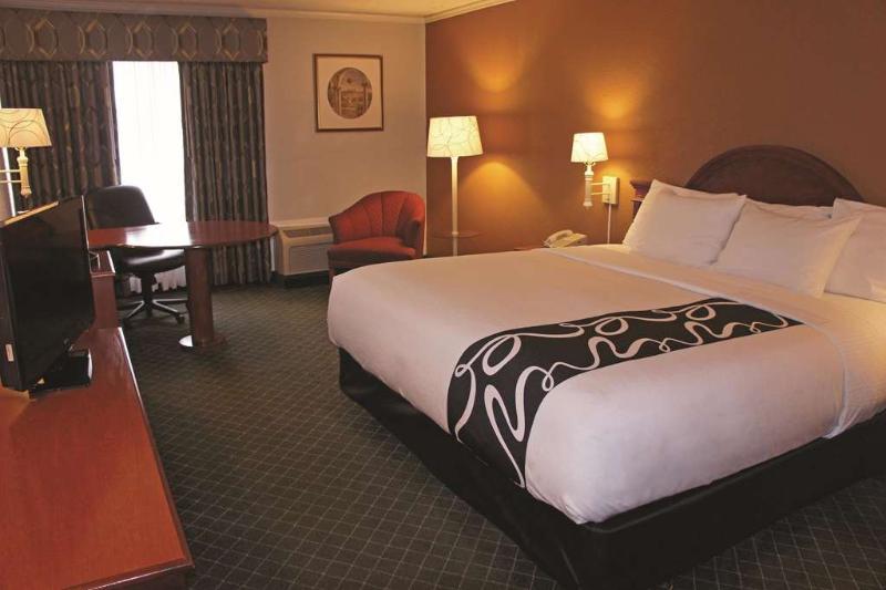 La Quinta Inn By Wyndham Lynnwood Zewnętrze zdjęcie